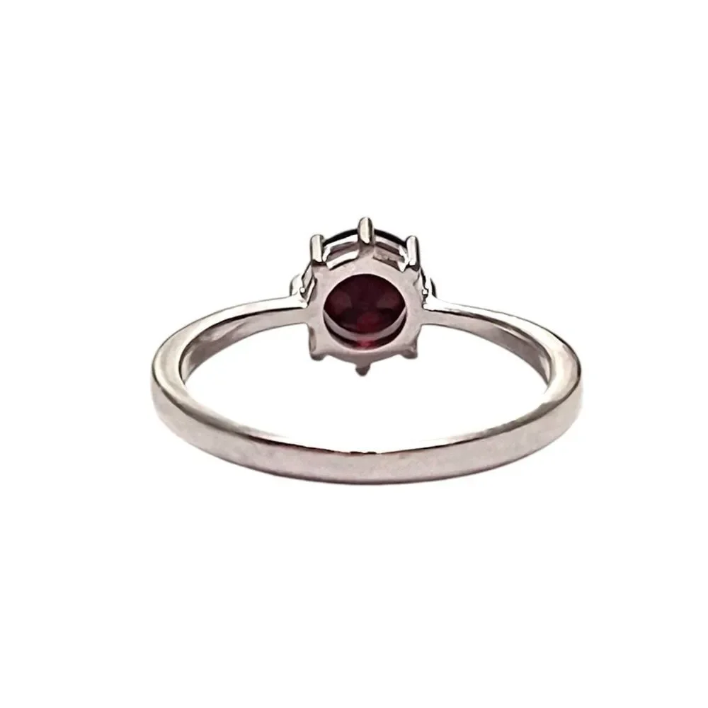 Artisan Sterling Silver Garnet Solitaire Prong Set Ring Size 7